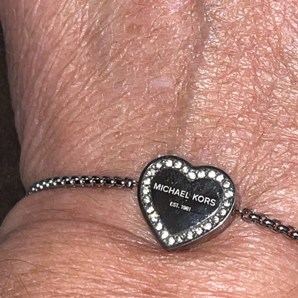 Michael Kors Silver Heritage Heart Slider Bracelet - Picture 5 of 6